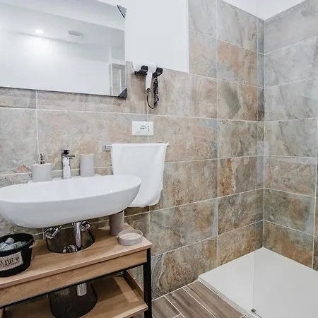 Near The Port And Beaches Center Porto Torres