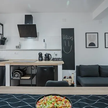 Near The Port And Beaches Center Apartment *