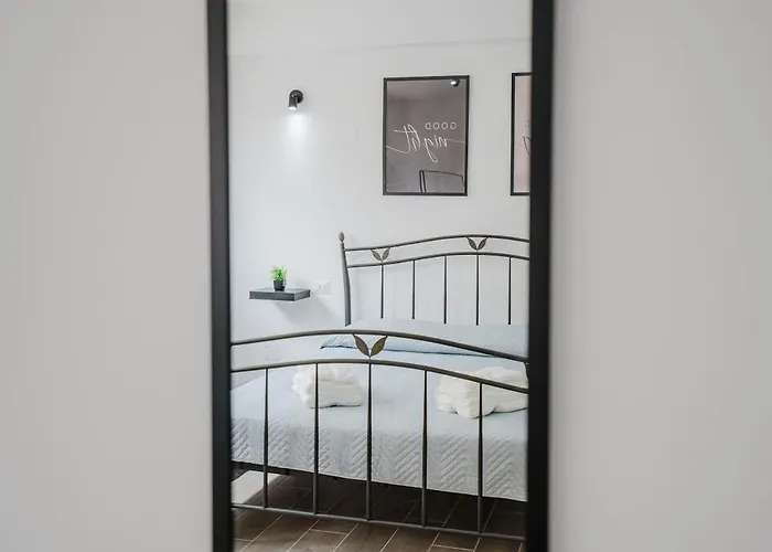 Near The Port And Beaches Center * Porto Torres